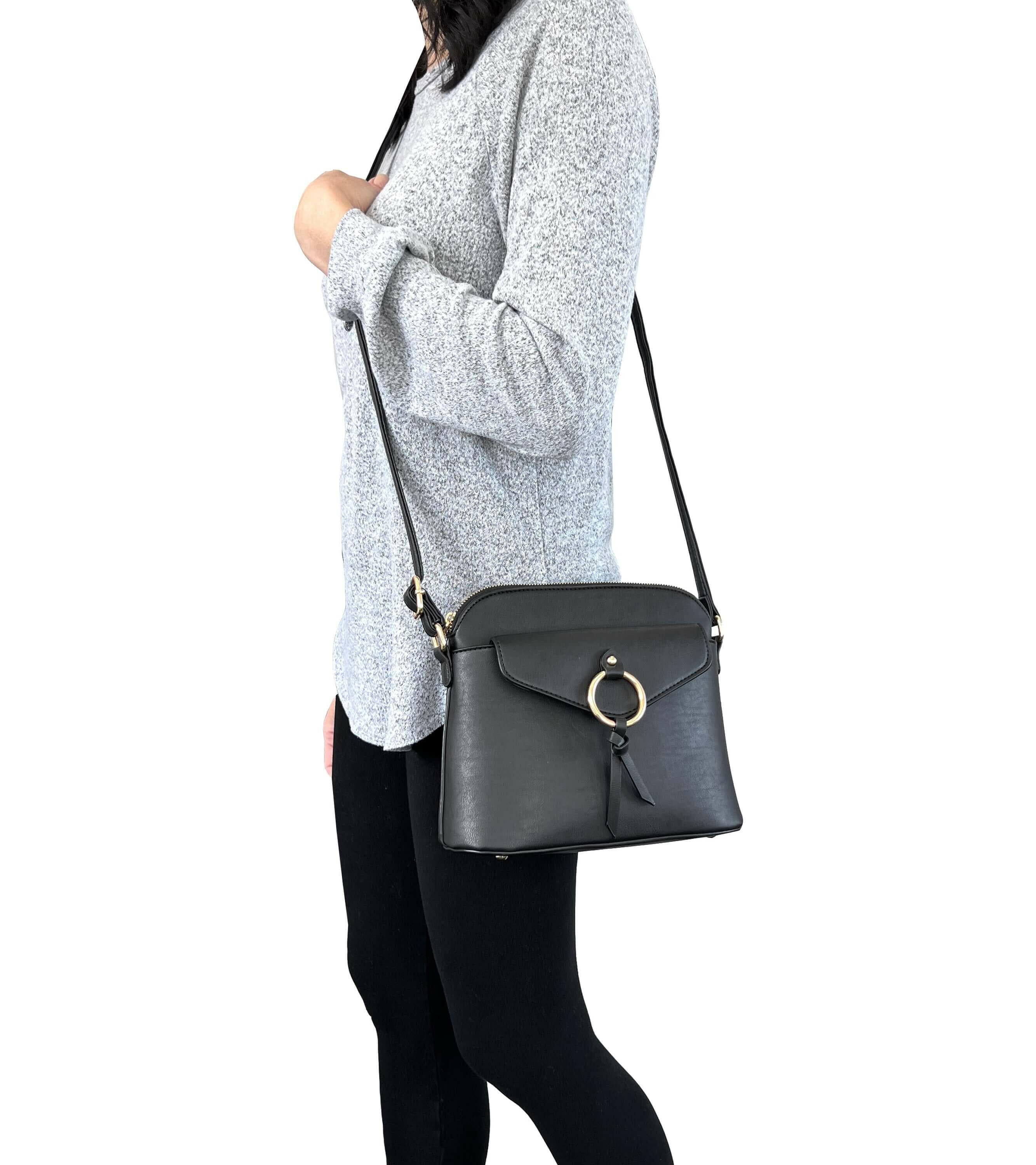 NICCI CROSSBODY WITH METAL RING