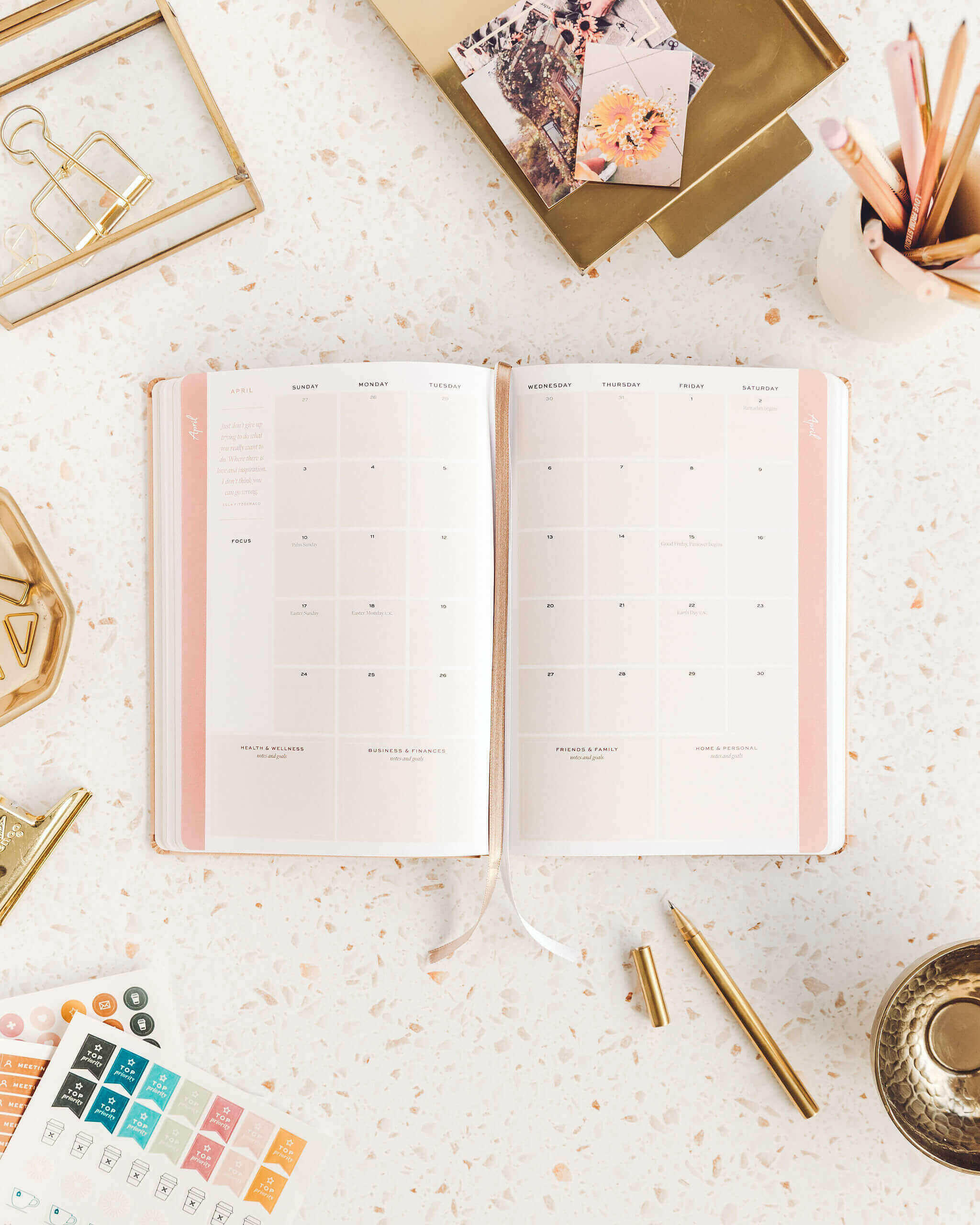 Ponderlily 2023 Daily Planner, Charcoal