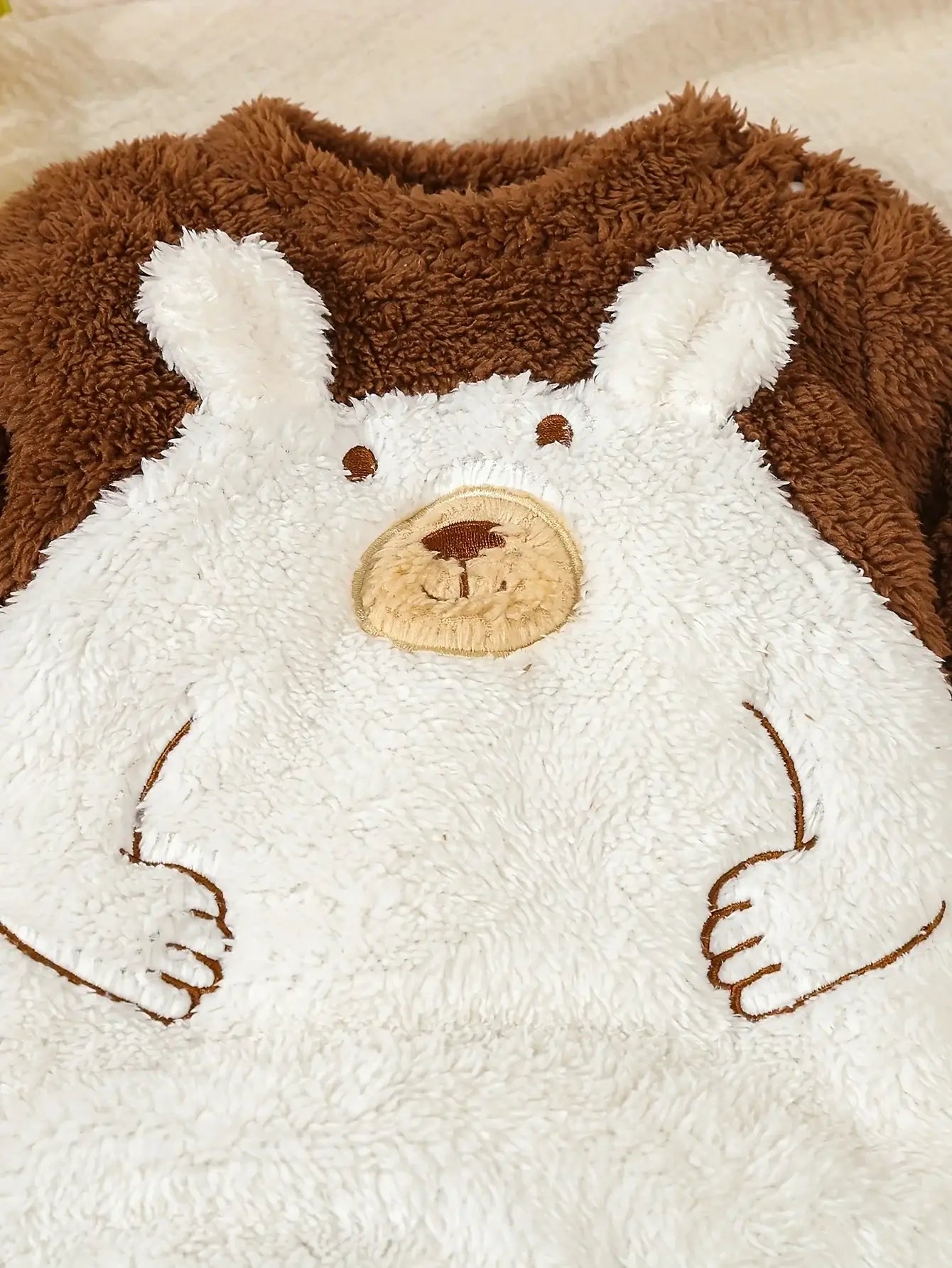 Cute Little Bear Embroidery And Patchwork Plush One-Piece Dress For Warm Clothes For Boys And Girls In Autumn And Winter