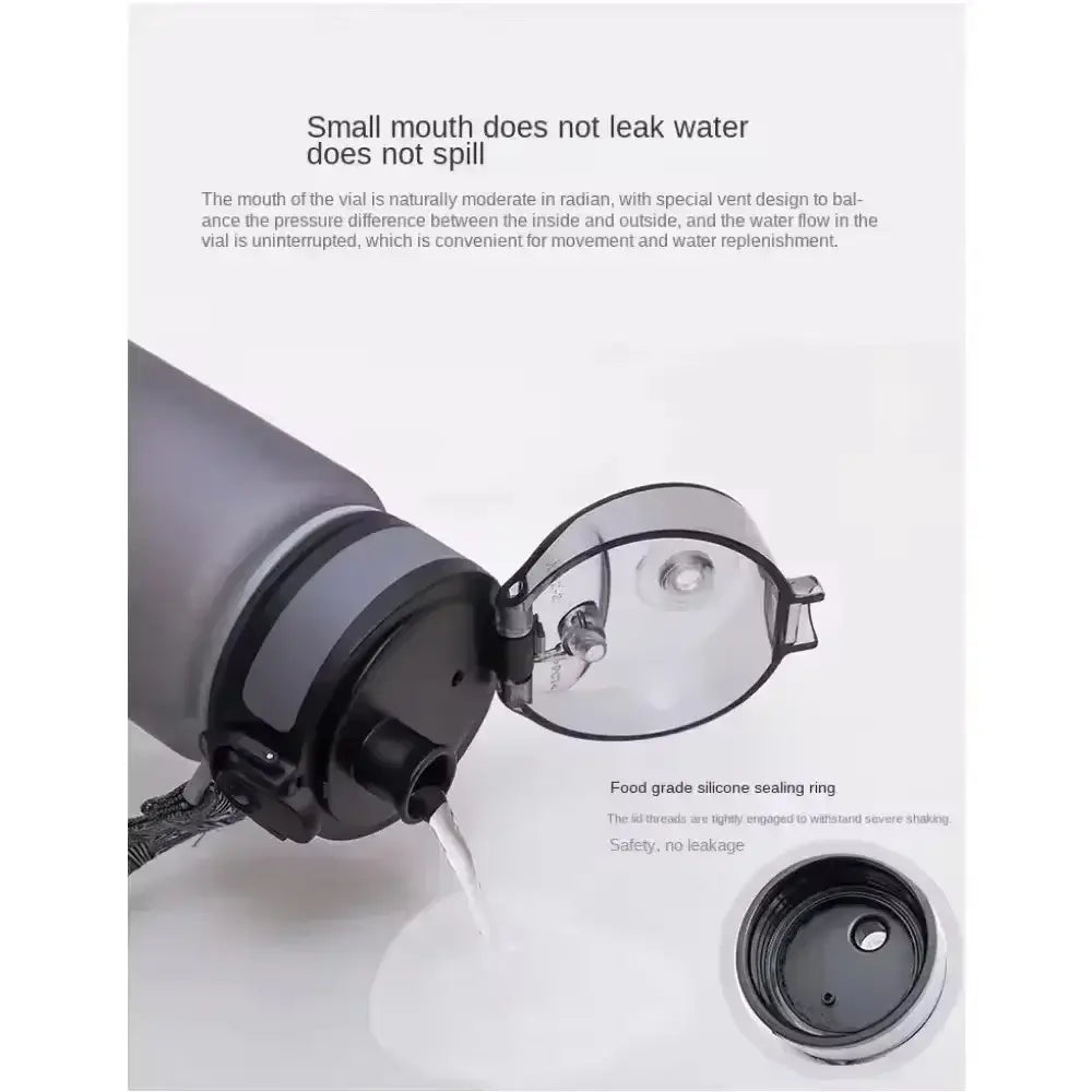 650 ml Football-Themed Flip-Top Water Bottle