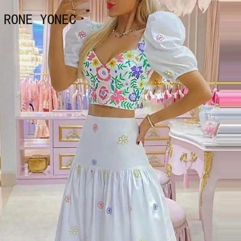2024 Women Allover Print Short Puff Sleeves Crop Tops & Ruffle Decor Skirt Maxi Vacation Sweety Skirt Sets