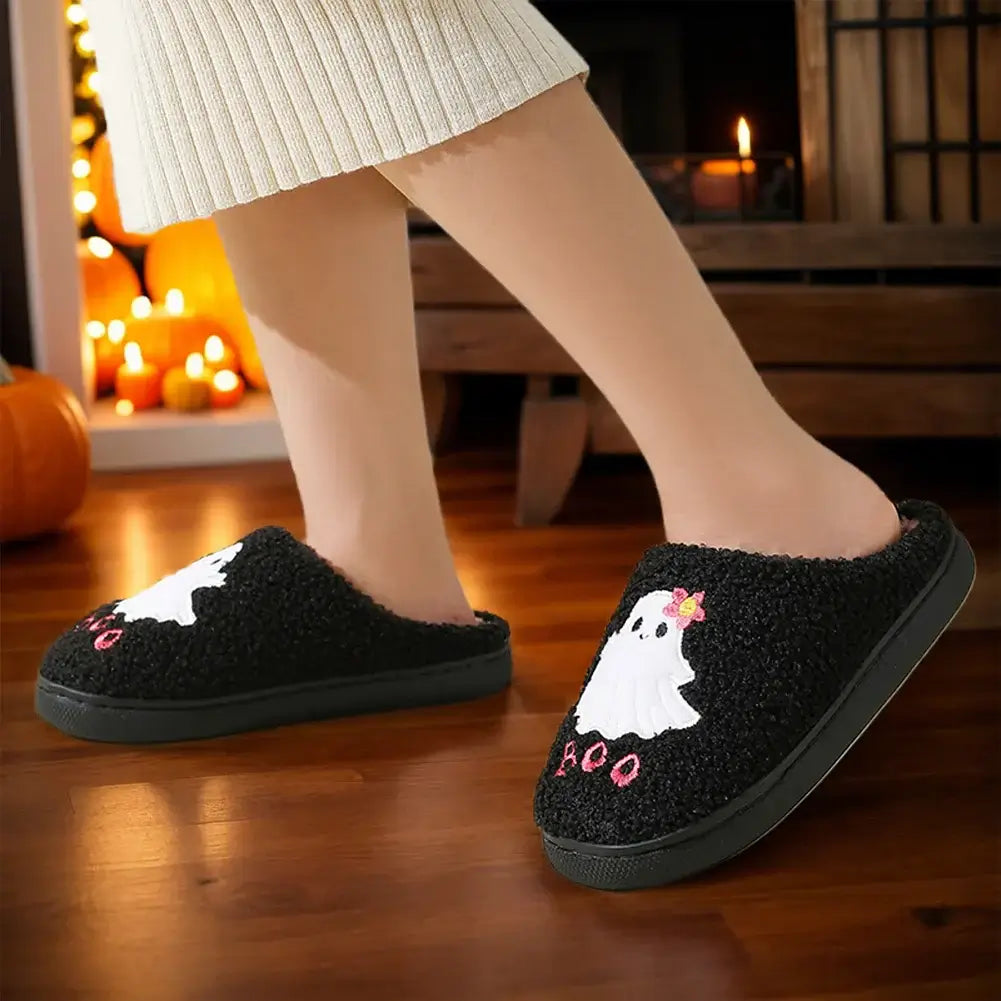 Halloween Ghost Plush Slippers Flat Thermal Slippers Comfortable Soft Furry Slipper Anti Slip Fuzzy Ghost Slippers for Men Women
