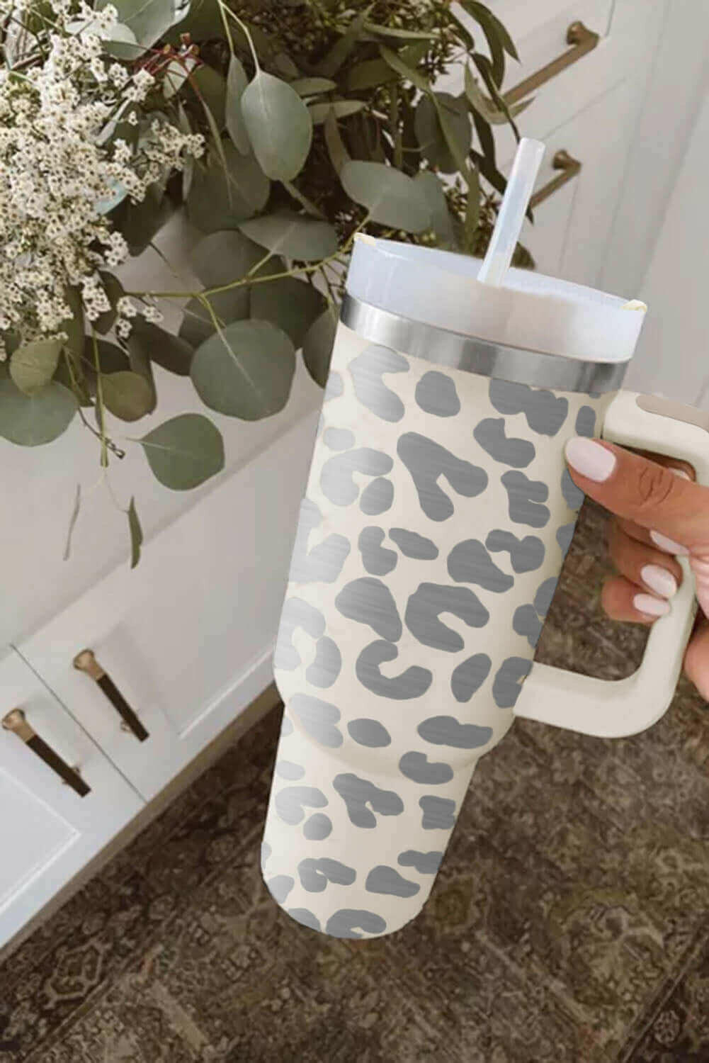 White Leopard Print 40OZ Stainless Steel Portable Cup with Handle.