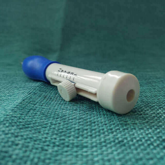 1 Set Magic Embroidery Pen 4 Needles Embroidery