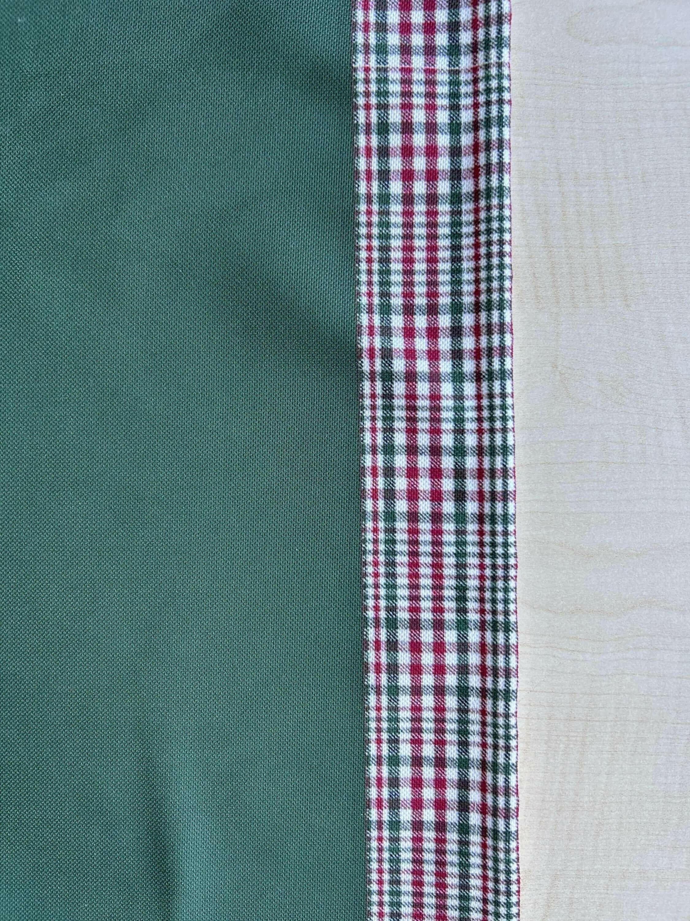 Hunter Green and Red Runner with Plaid Border, Holiday Decor