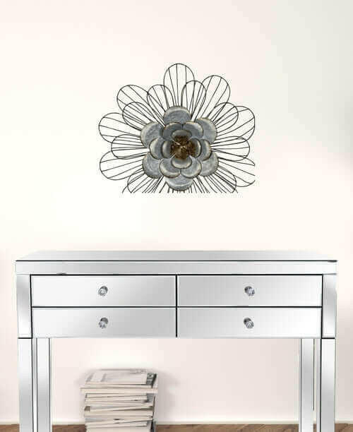 Well-Crafted Galvanized Daisy Metal Wall Decor