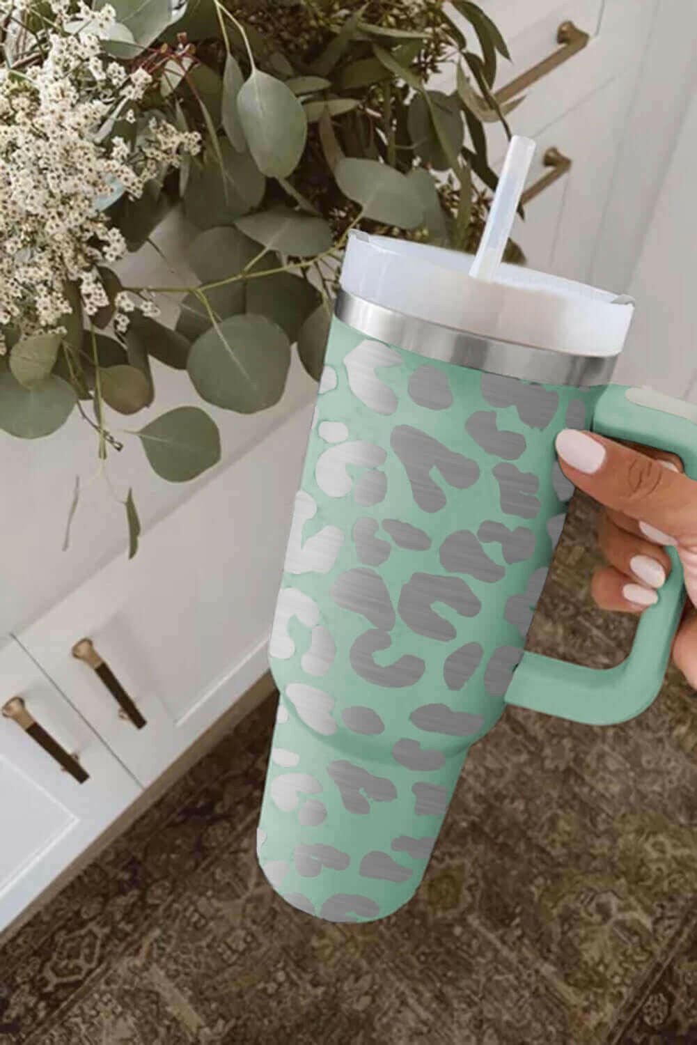 White Leopard Print 40OZ Stainless Steel Portable Cup with Handle.