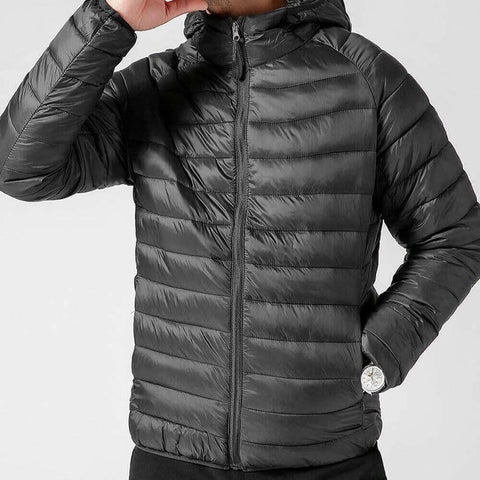 Men's lightweight storage waterproof warmth puffer fashion jacket.