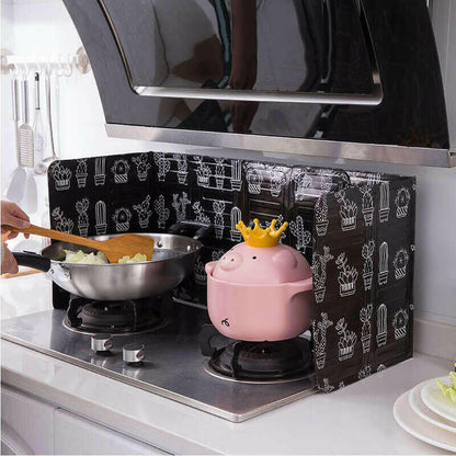 Aluminum Foldable Kitchen Gas Stove Baffle Plate Kitchen Frying Pan.