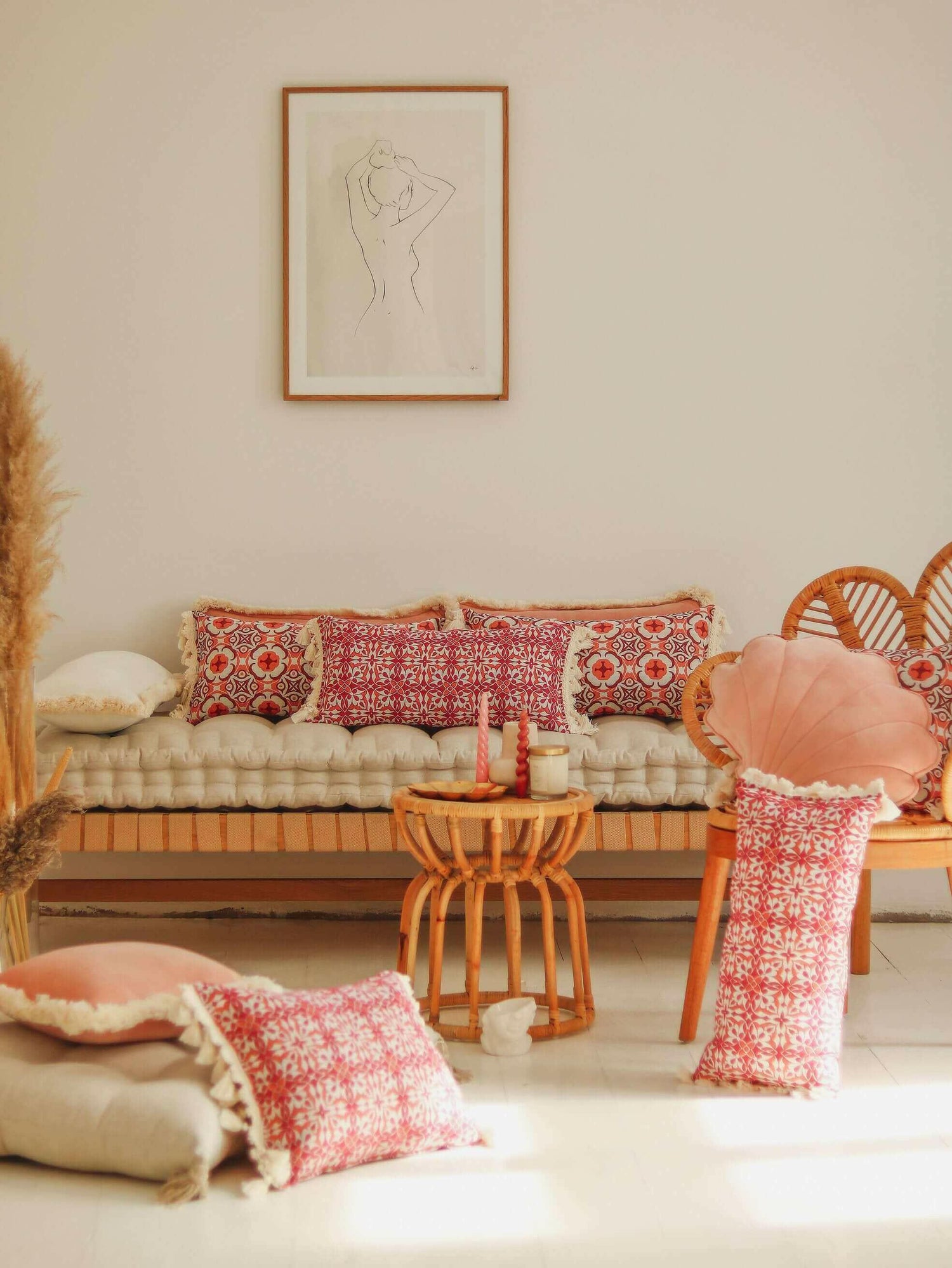 &quot;Marguerite daisy&quot; pillow with fringe