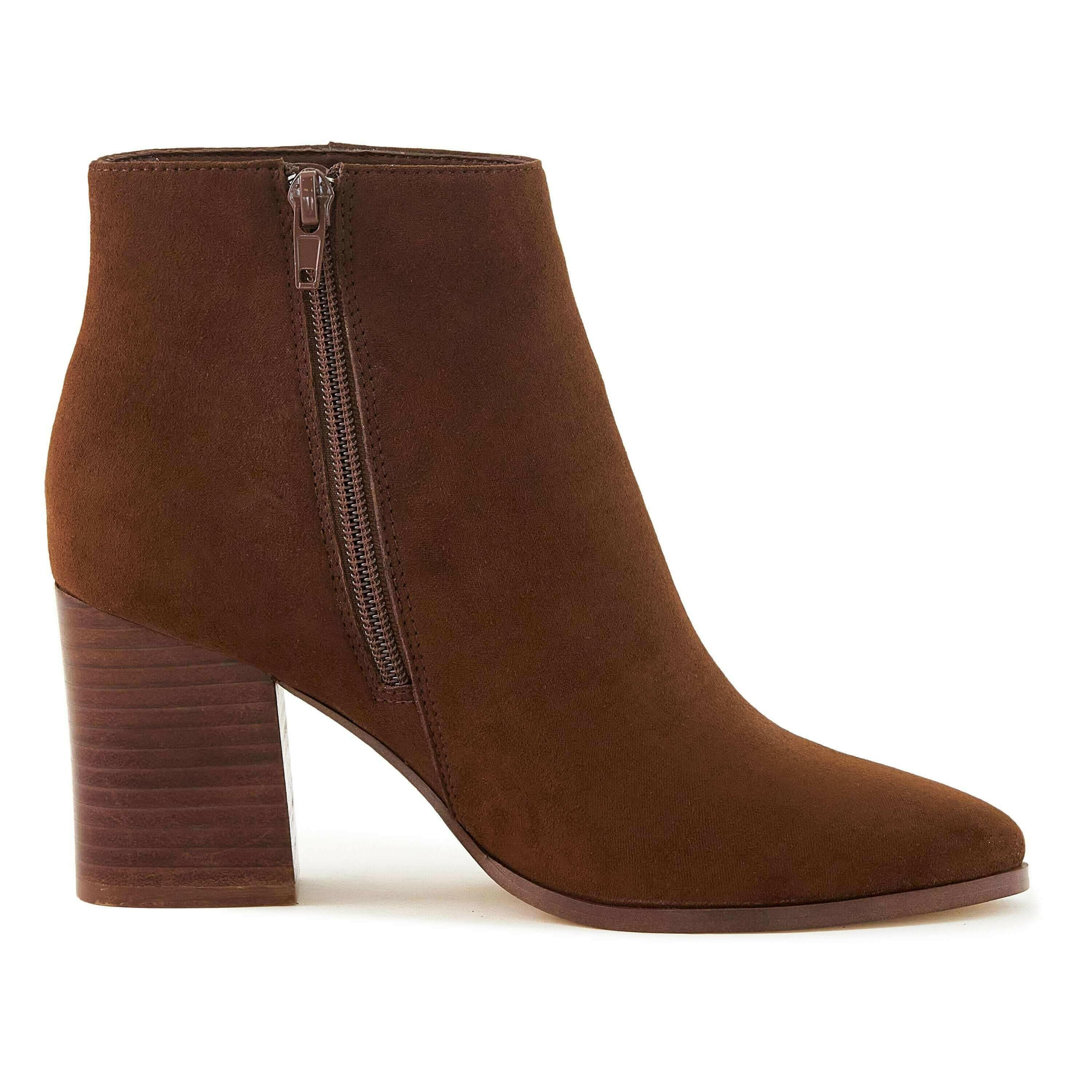 Women's Malibu Boots Brown.