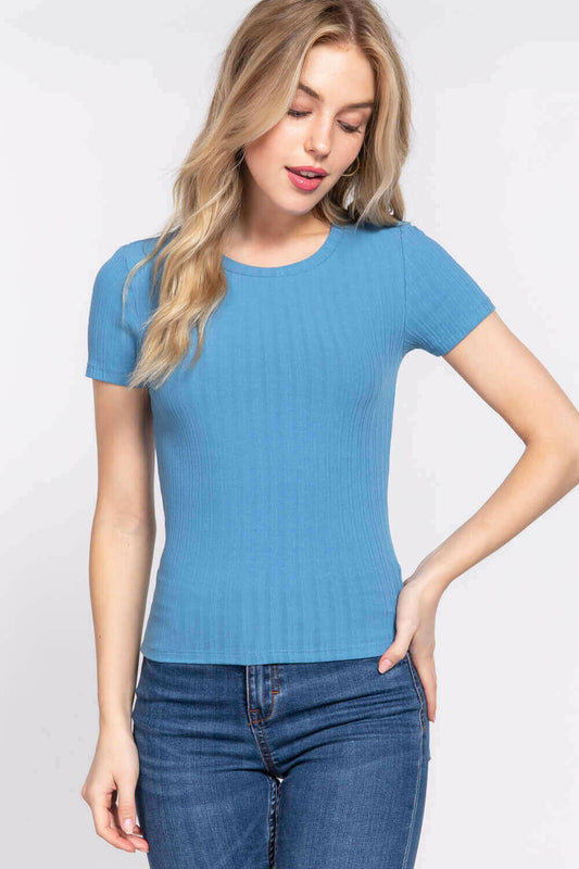 Short Slv Crew Neck Variegated Rib Knit Top.