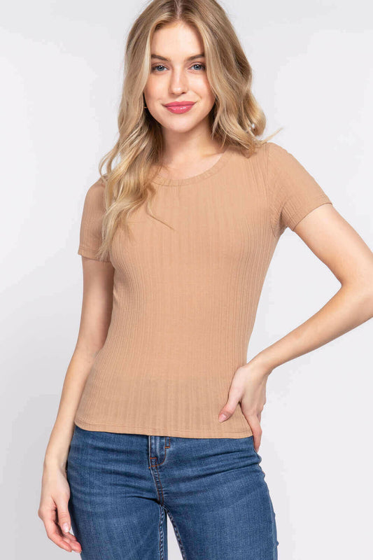 Short Slv Crew Neck Variegated Rib Knit Top.