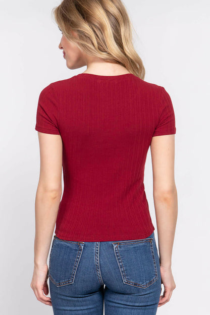 Short Slv Crew Neck Variegated Rib Knit Top.