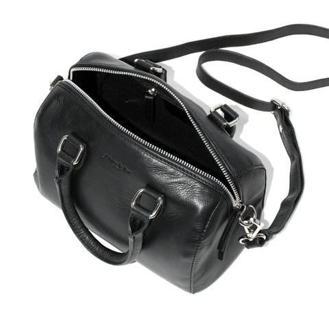 Ladies Leather Barrel Bag with Adjustable Strap.