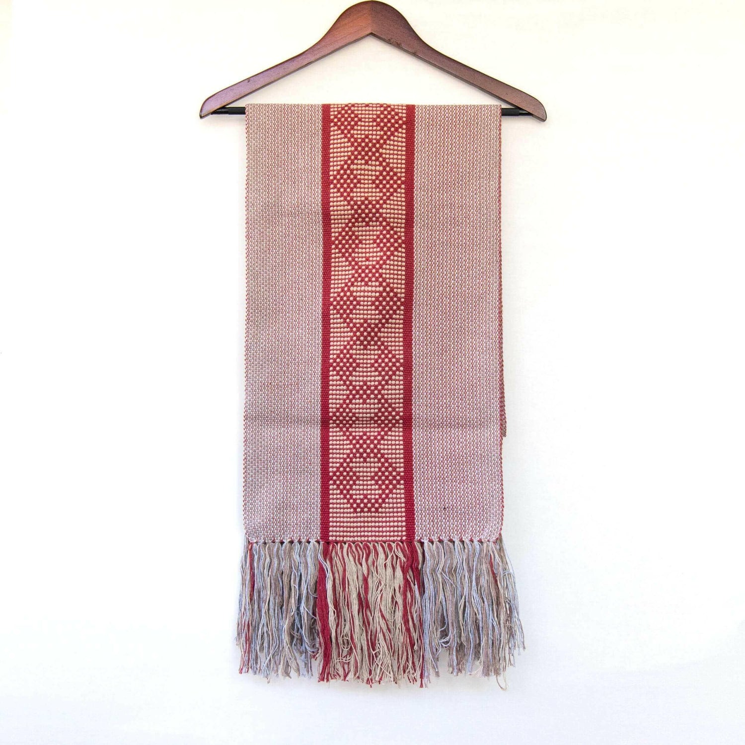 Jalieza Geometric Geometric Table Runner. Tulip Design in Coral.