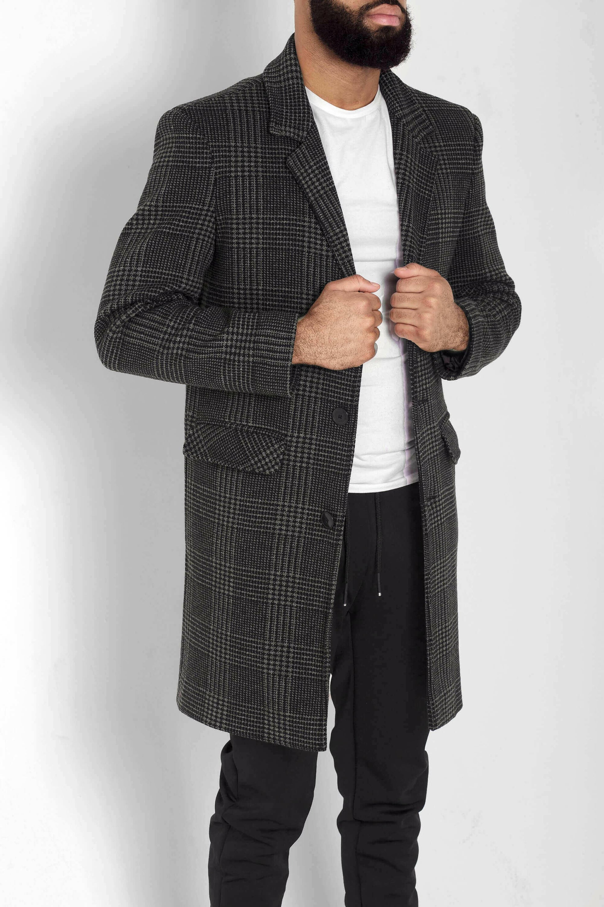 Mens Single Breasted Check Design Overcoat.