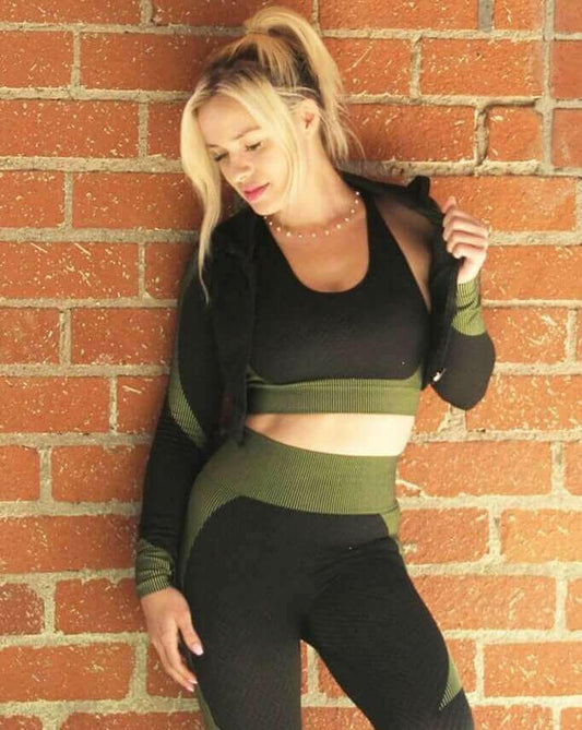 Trois Seamless Sports Jacket - Black with Green.