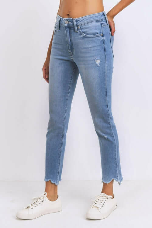 JUST USA MID-RISE STRAIGHT LEG JEAN.