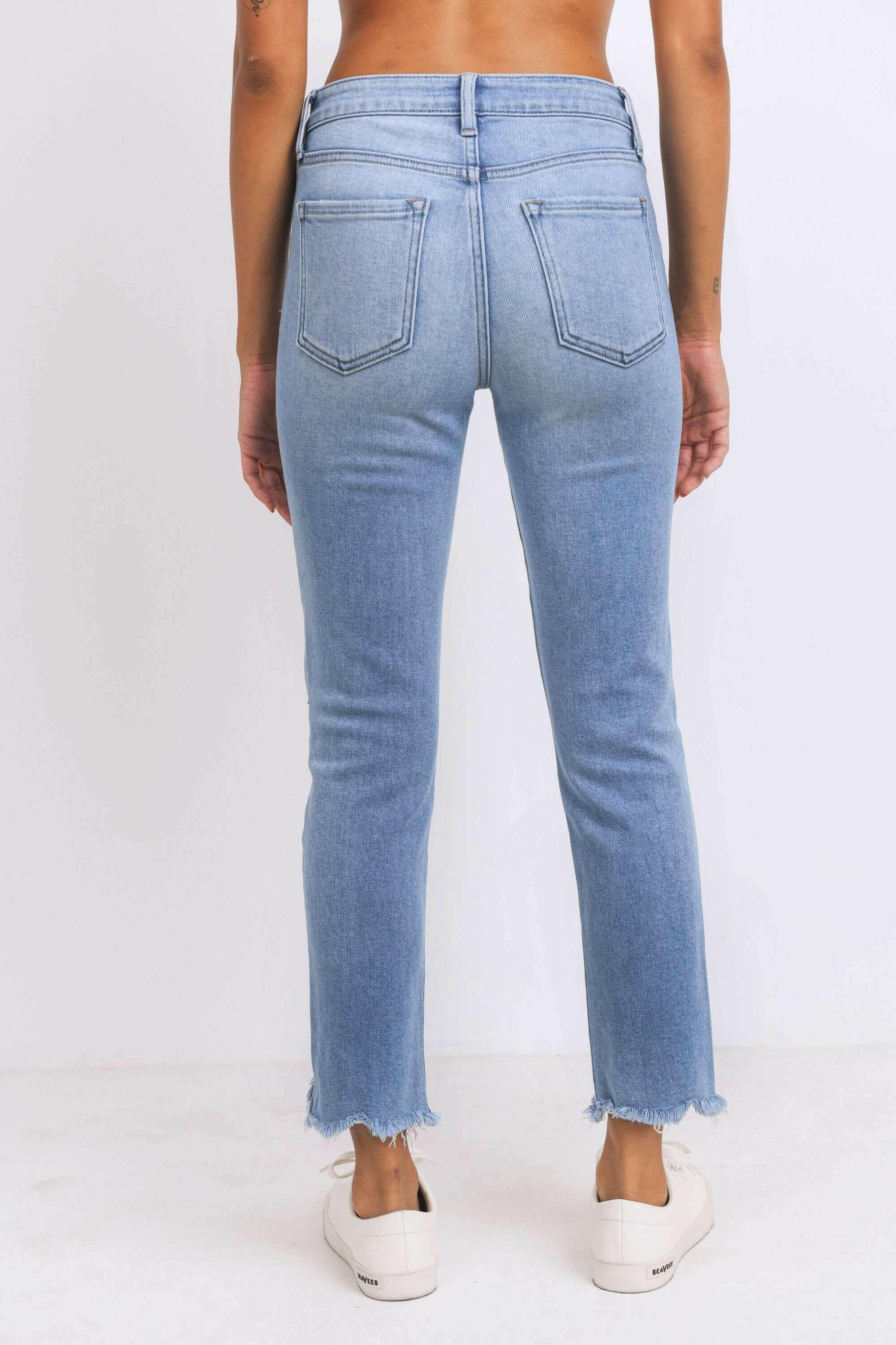 JUST USA MID-RISE STRAIGHT LEG JEAN.