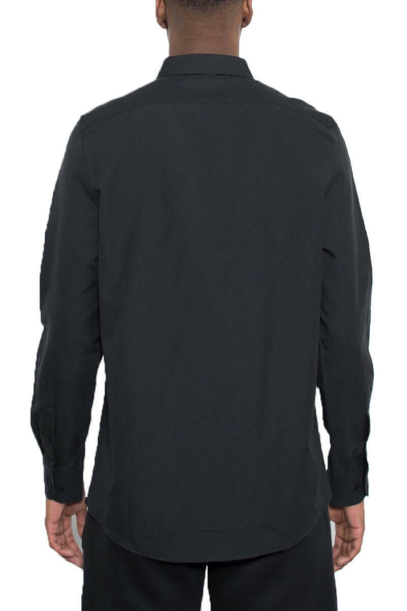 SIGNATURE LONG SLEEVE BUTTON DOWN SHIRT.