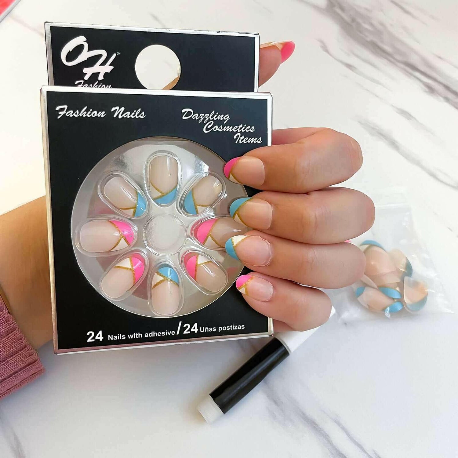 Glue on Nails Daily Chic, 24 PCs