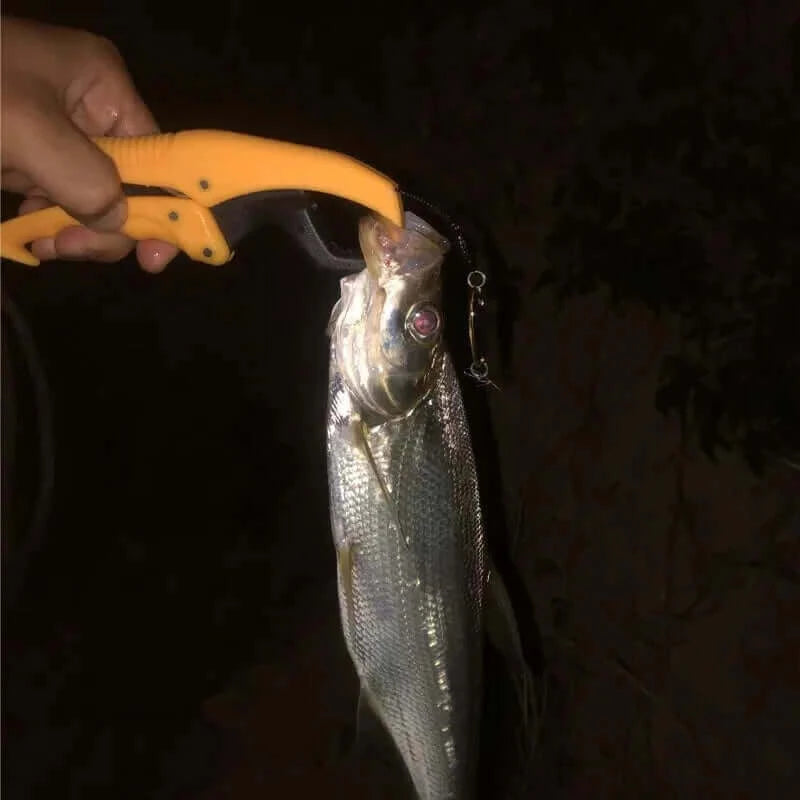 Fish Lip Gripper 6 Inch ABS White Plastic Lip Grip With Adjustable