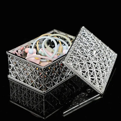 2 PCs Mini Treasure Storage Jewelry Box Silver-color Hollow Flower Pattern Jewelry Case Boxes for Necklace Earring Ring 2030