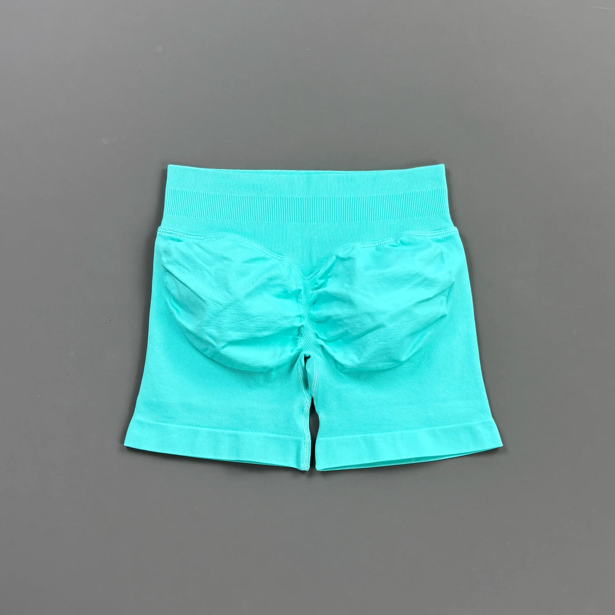 HISTELLO Women’s Seamless Scrunch Workout Shorts