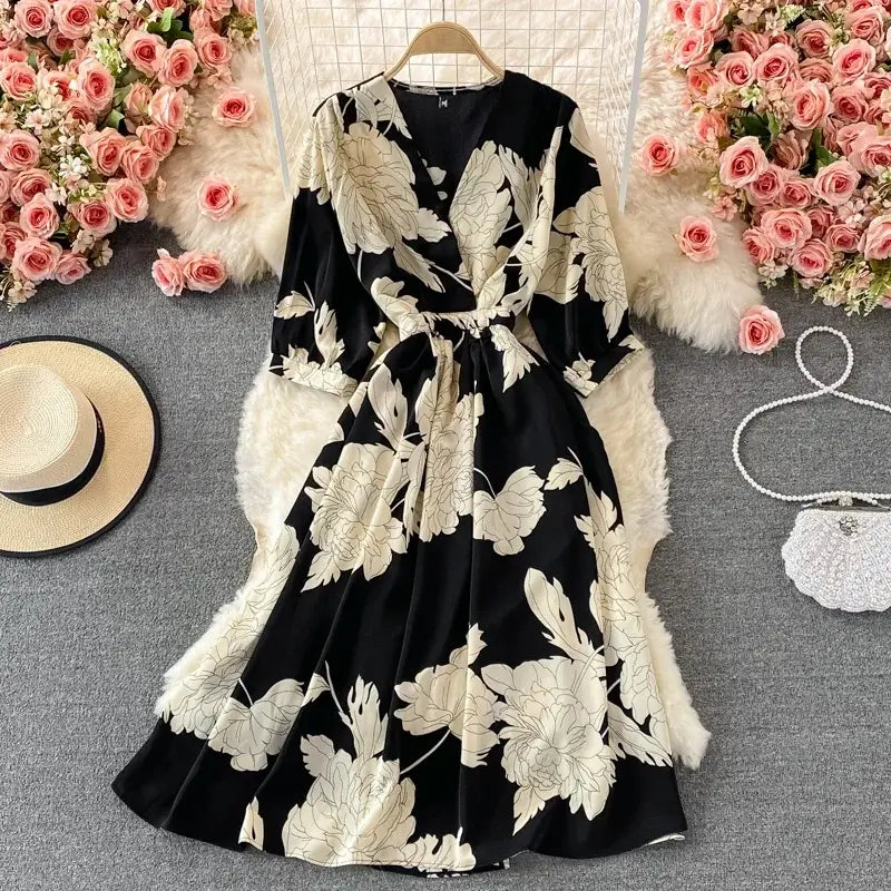 Elegant Floral V-neck Midi Dress for Women