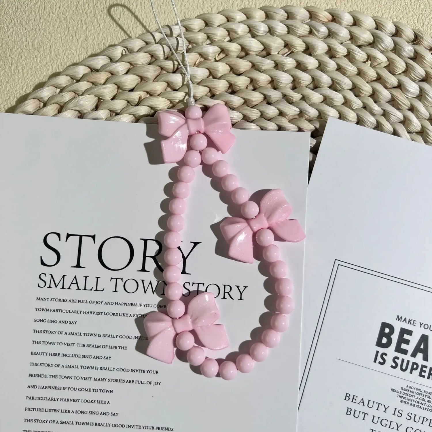 1pc Charm Bowknot Mobile Phone Chains For Women Girls Telephone Charm Strap Pink Black Acrylic Pearl Beaded Lanyard Jewelry Gift