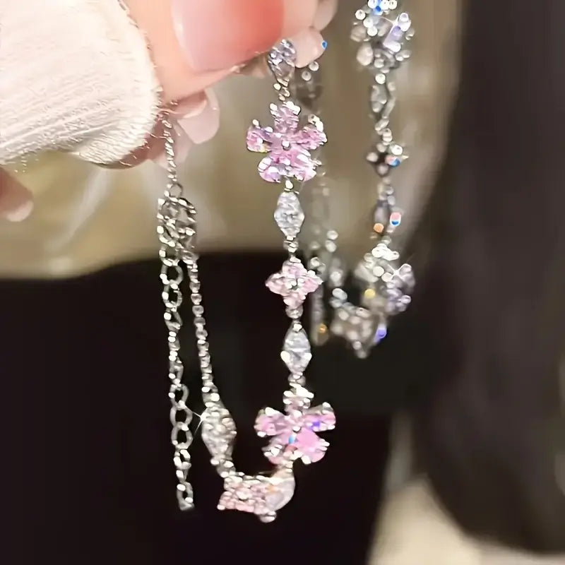 Aesthetic Sakura Flower Adjustable Link Bracelet, Delicate Cherry Blossom Wrist Chain for Women Teens, Sweet Shimmering Floral Everyday Jewelry, Romantic Birthday Gift for Her
