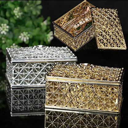 2 PCs Mini Treasure Storage Jewelry Box Silver-color Hollow Flower Pattern Jewelry Case Boxes for Necklace Earring Ring 2030