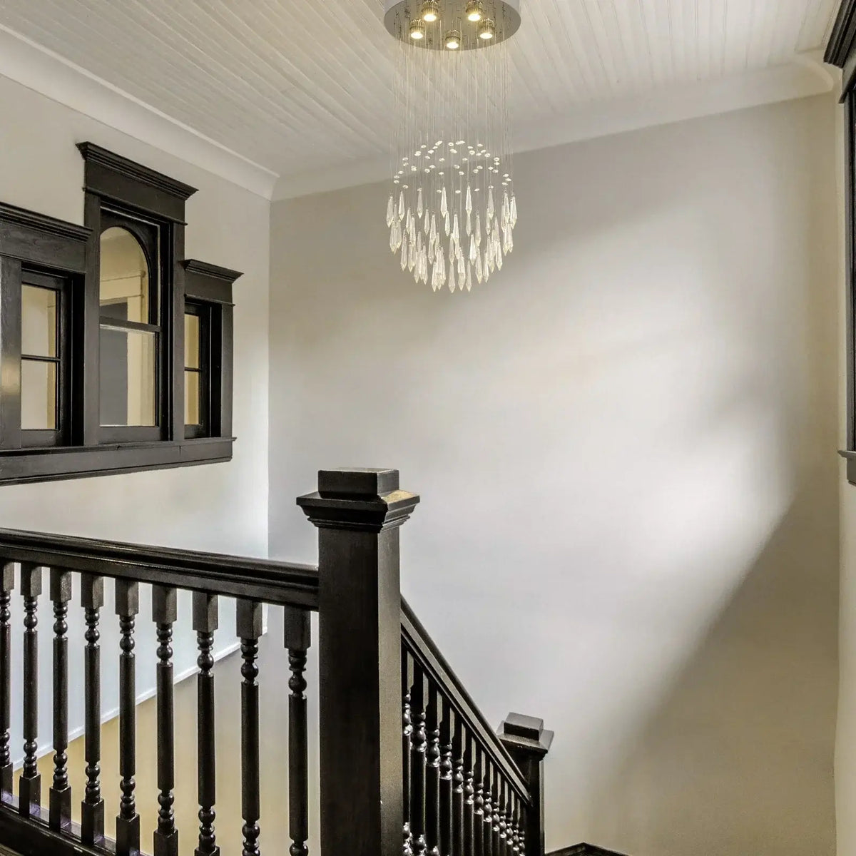 VETRULUS Raindrop Crystal LED Chandelier, Selectable Sizes