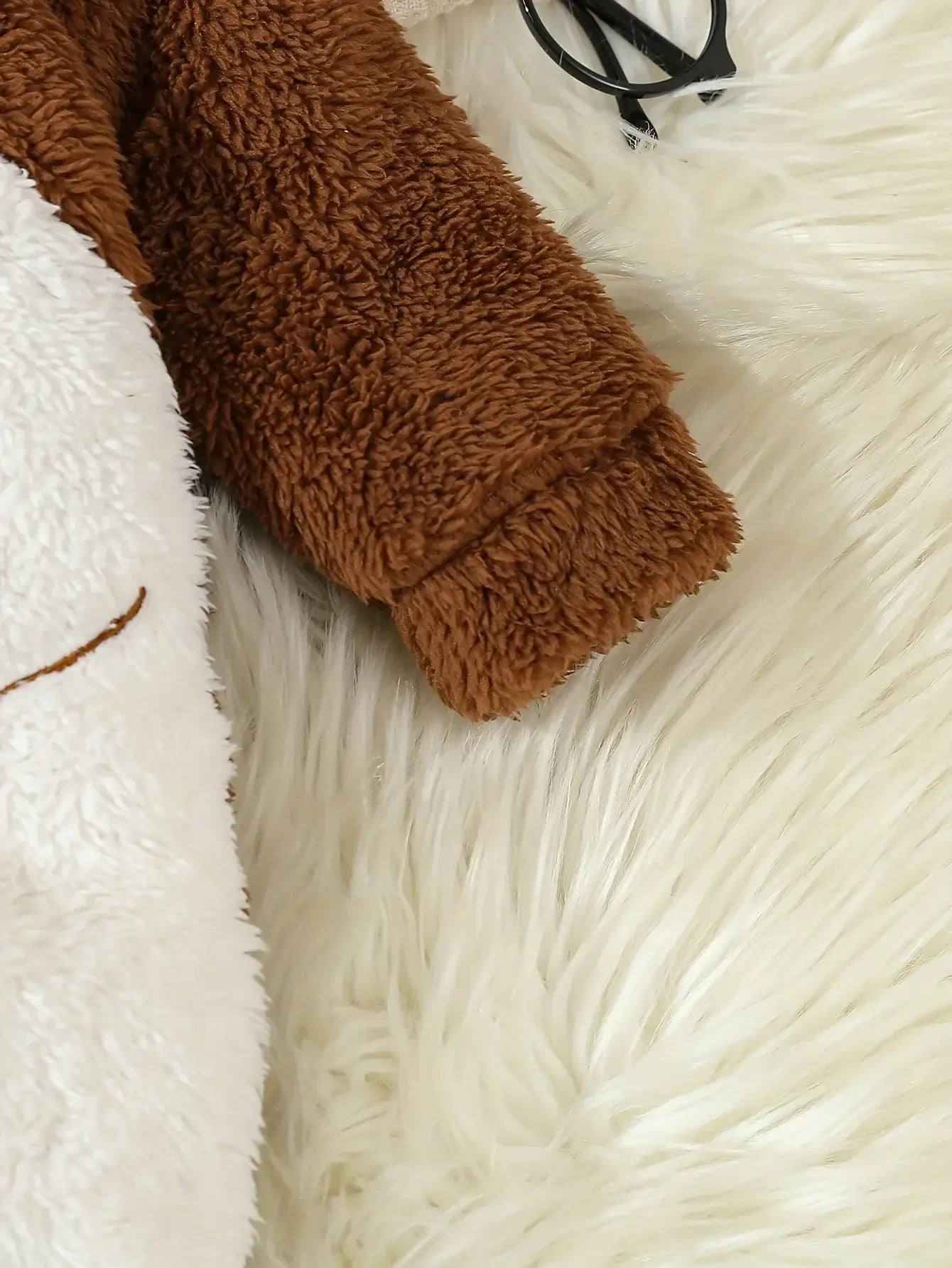 Cute Little Bear Embroidery And Patchwork Plush One-Piece Dress For Warm Clothes For Boys And Girls In Autumn And Winter