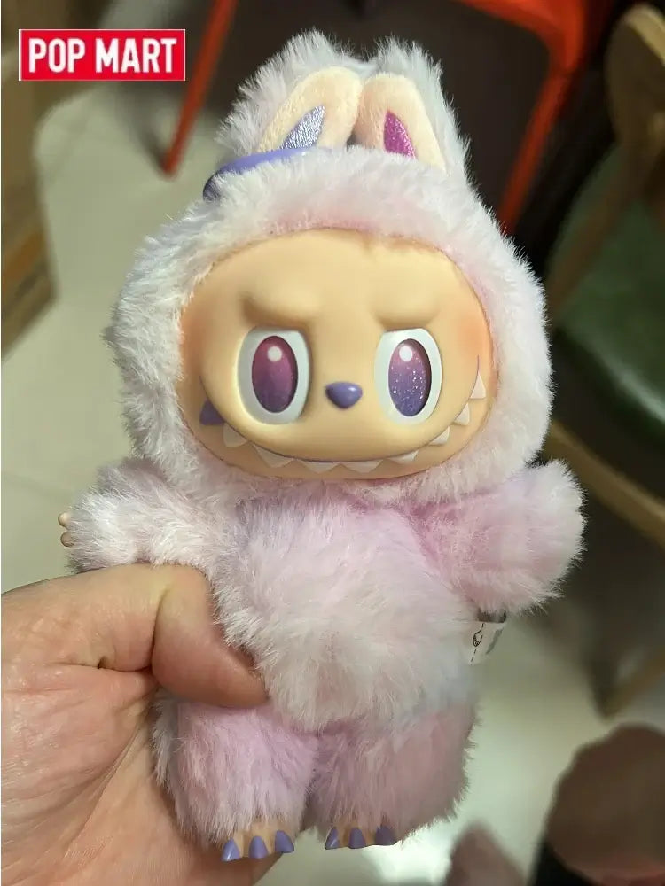 Labubu vinyl doll blind box