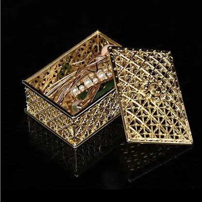 2 PCs Mini Treasure Storage Jewelry Box Silver-color Hollow Flower Pattern Jewelry Case Boxes for Necklace Earring Ring 2030