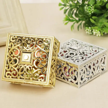 2 PCs Mini Treasure Storage Jewelry Box Silver-color Hollow Flower Pattern Jewelry Case Boxes for Necklace Earring Ring 2030