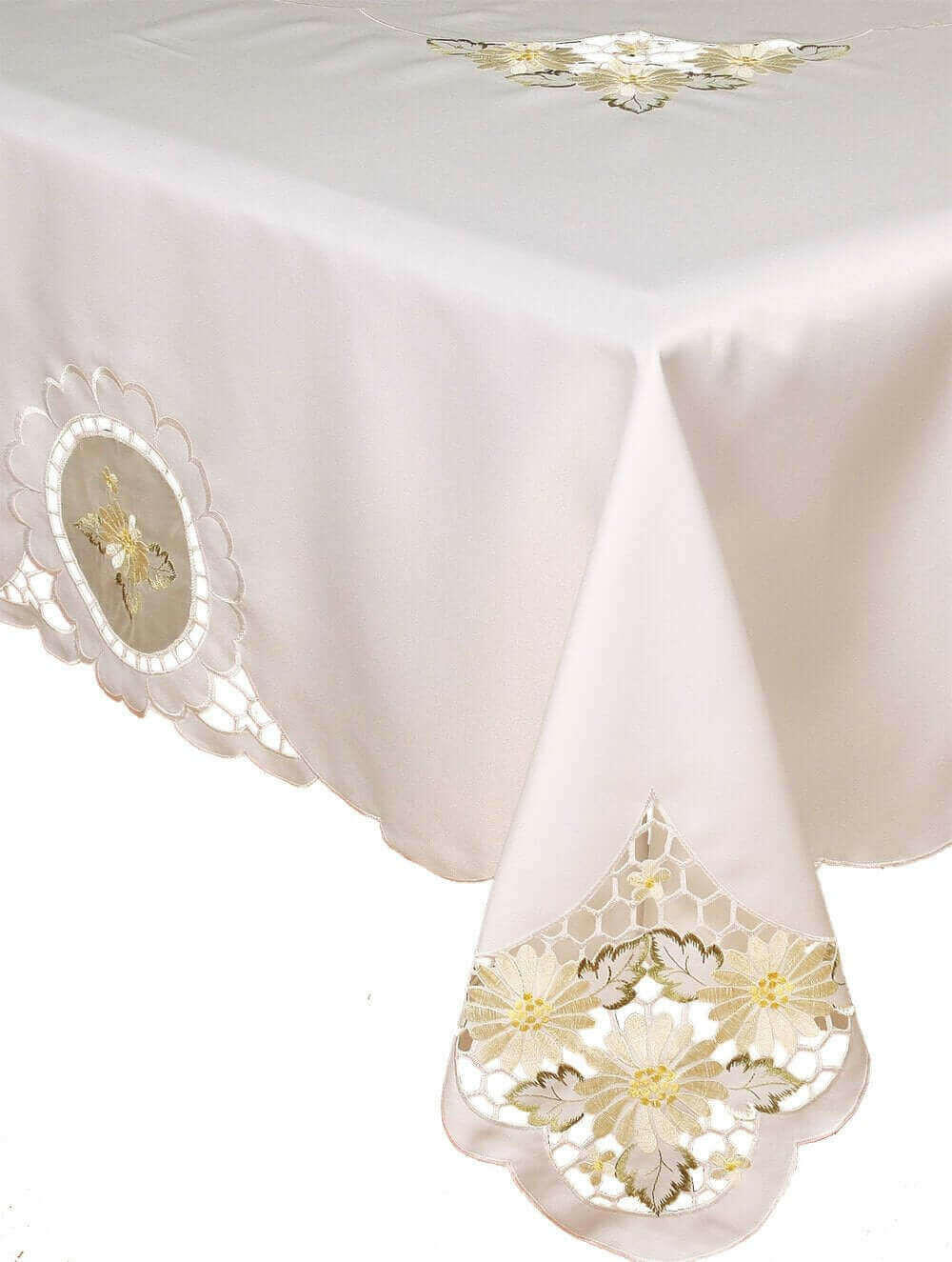 XD75029 Elegant Daisy Tablecloth.