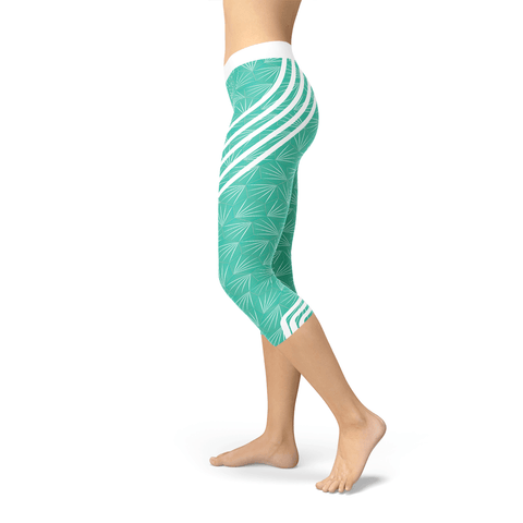 Turquoise Sports Capri Leggings.