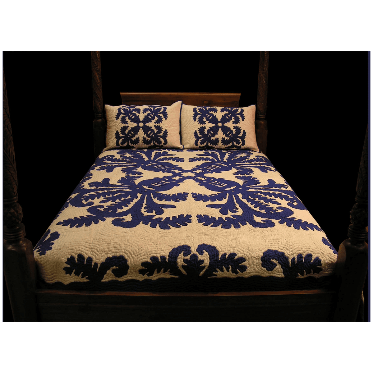 Hawaiian Quilt Bedspread – King’s Royal Vase Design.