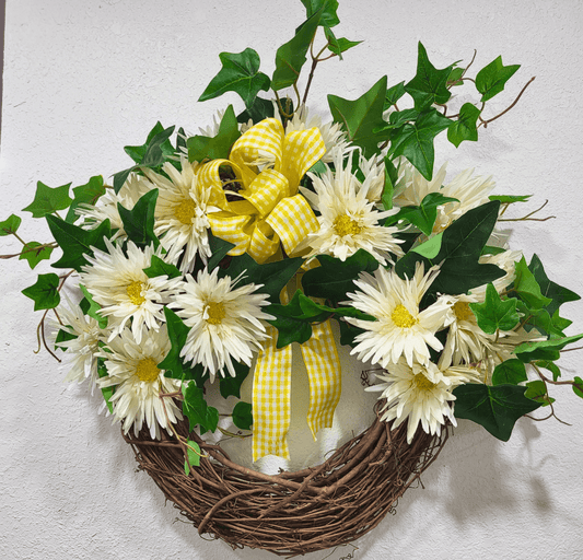 Daisy and Ivy Grapevine Wreath.