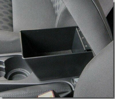 Armrest with storage for Freelander 2 (2007-2012).