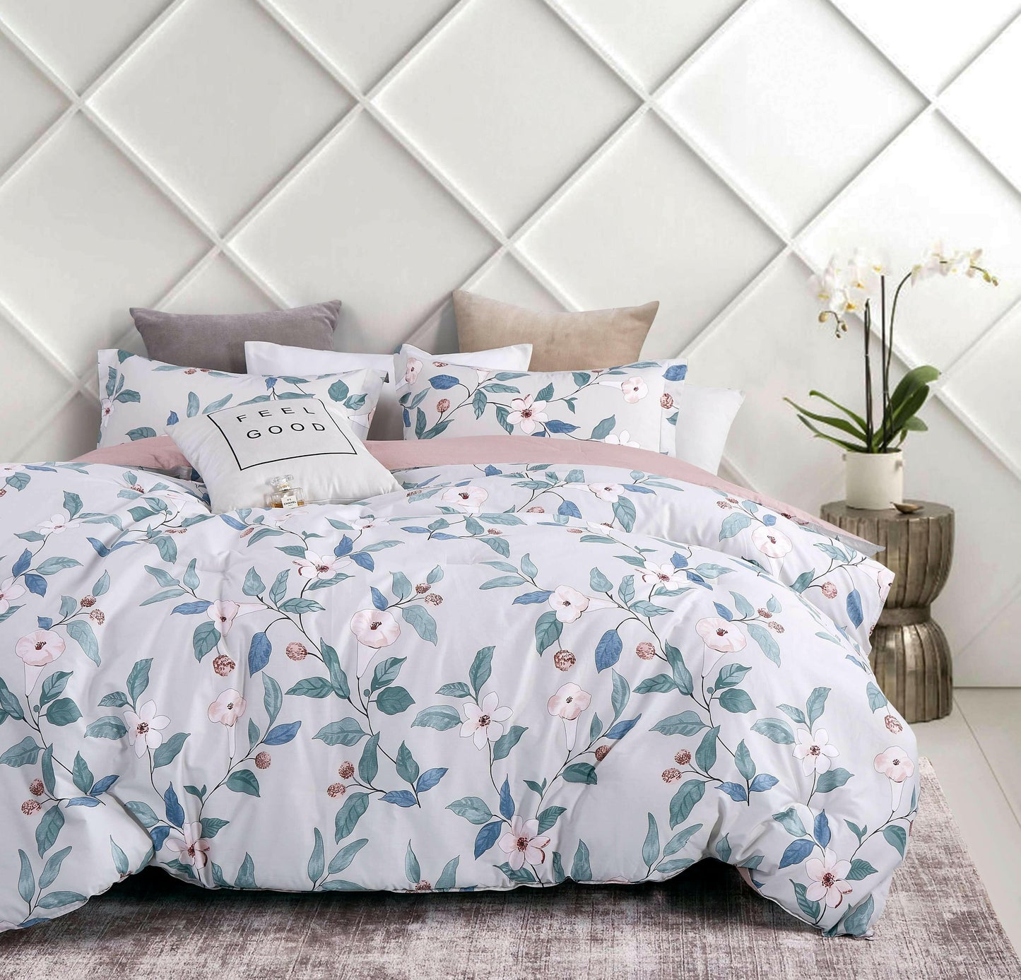 Tess Red/Grey Floral 100% Cotton Reversible Comforter Set.