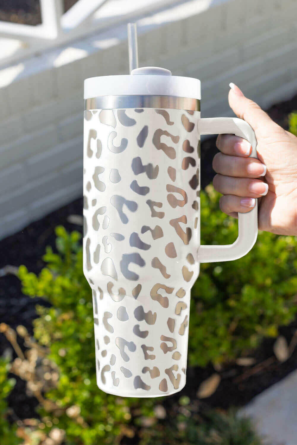 White Leopard Print 40OZ Stainless Steel Portable Cup with Handle.