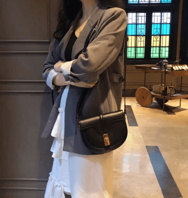 Western-Style Leather Saddle Shoulder Bag