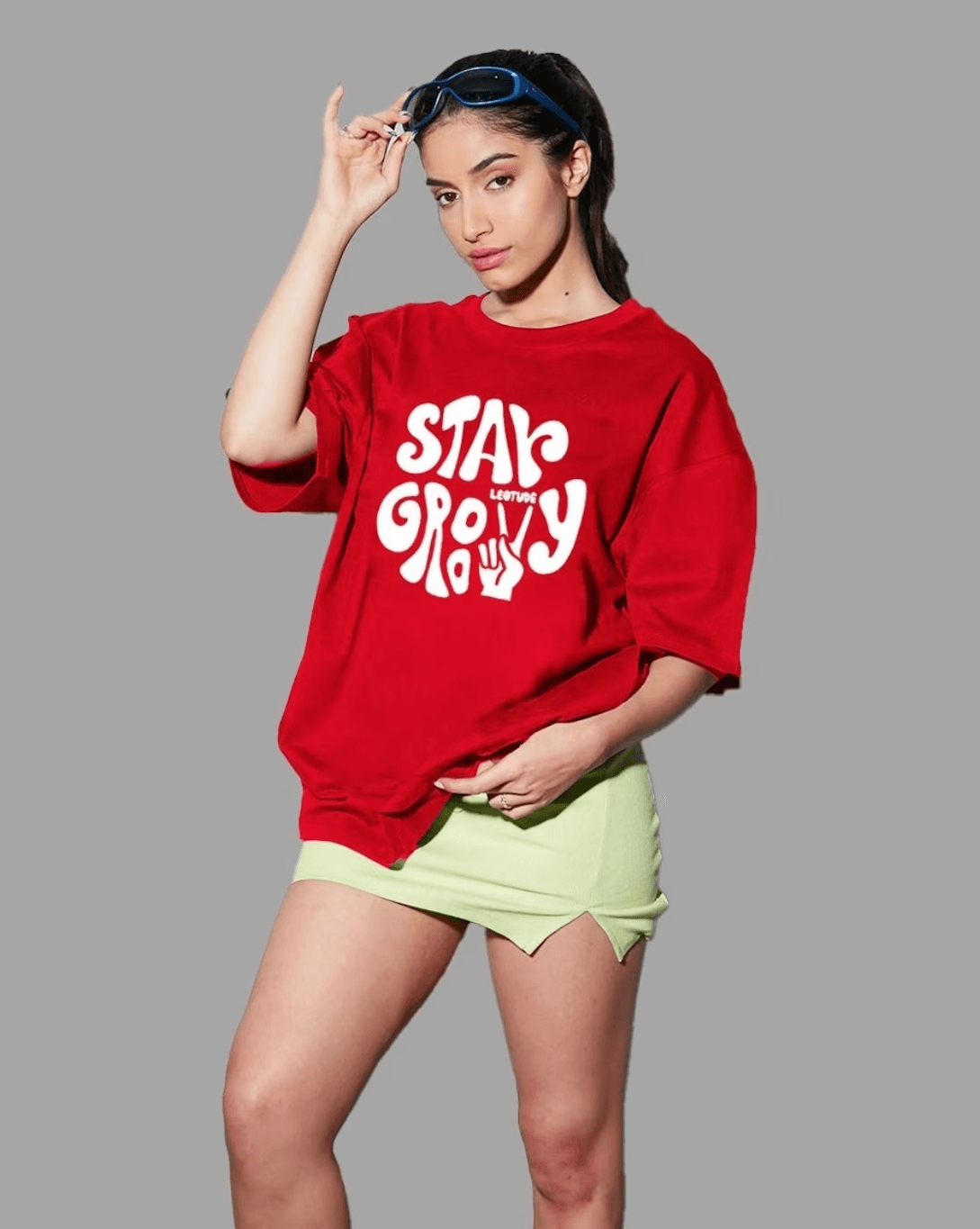 Women Typographic &quot;STAY GROOVY&quot; Print Oversized Round-Neck T-Shirt