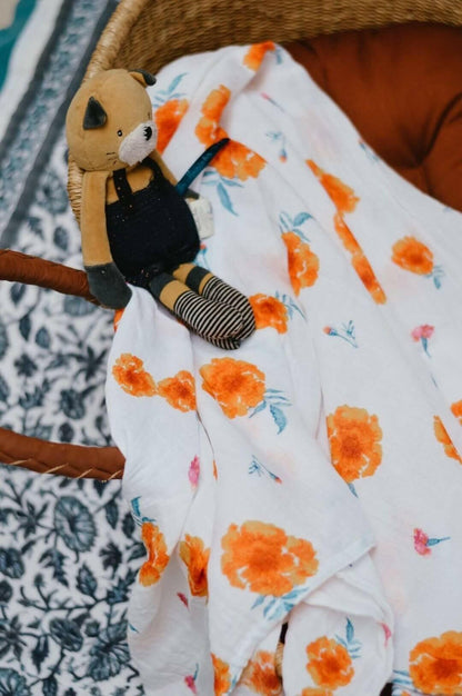 ORGANIC SWADDLE - MARIGOLD.