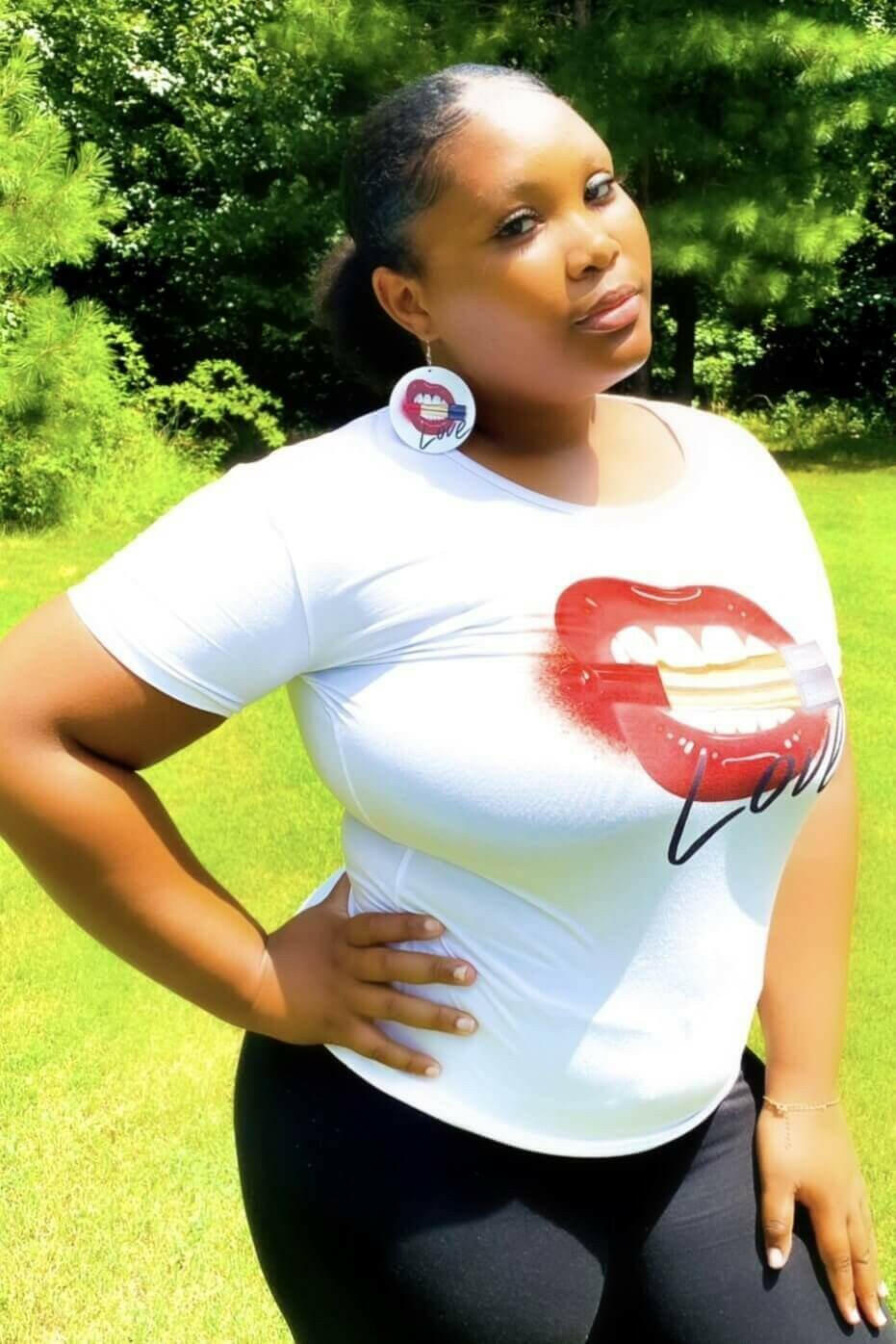 Apparel - Love, Muahhhh Hoops T-Shirt.