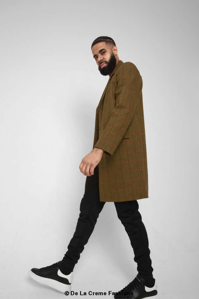 Mens Single Breasted Check Design Overcoat.